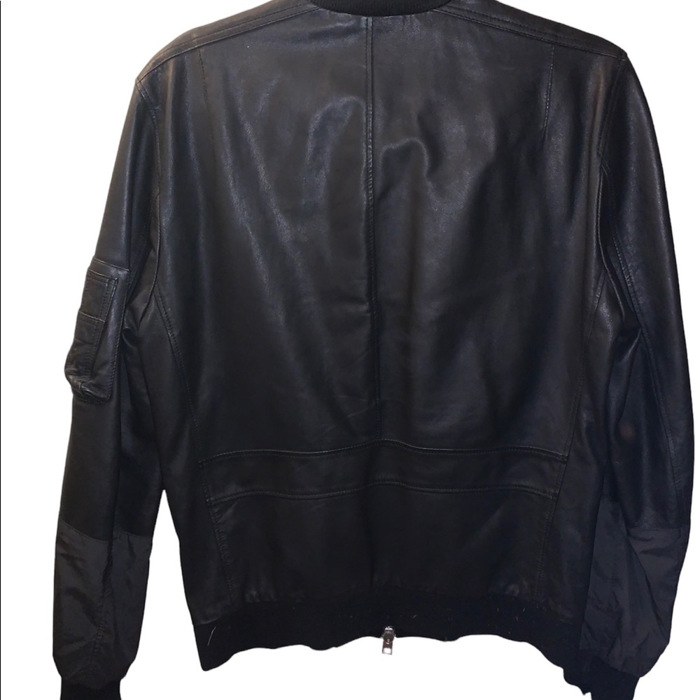 Men’s Jacket - Picture 2 of 3